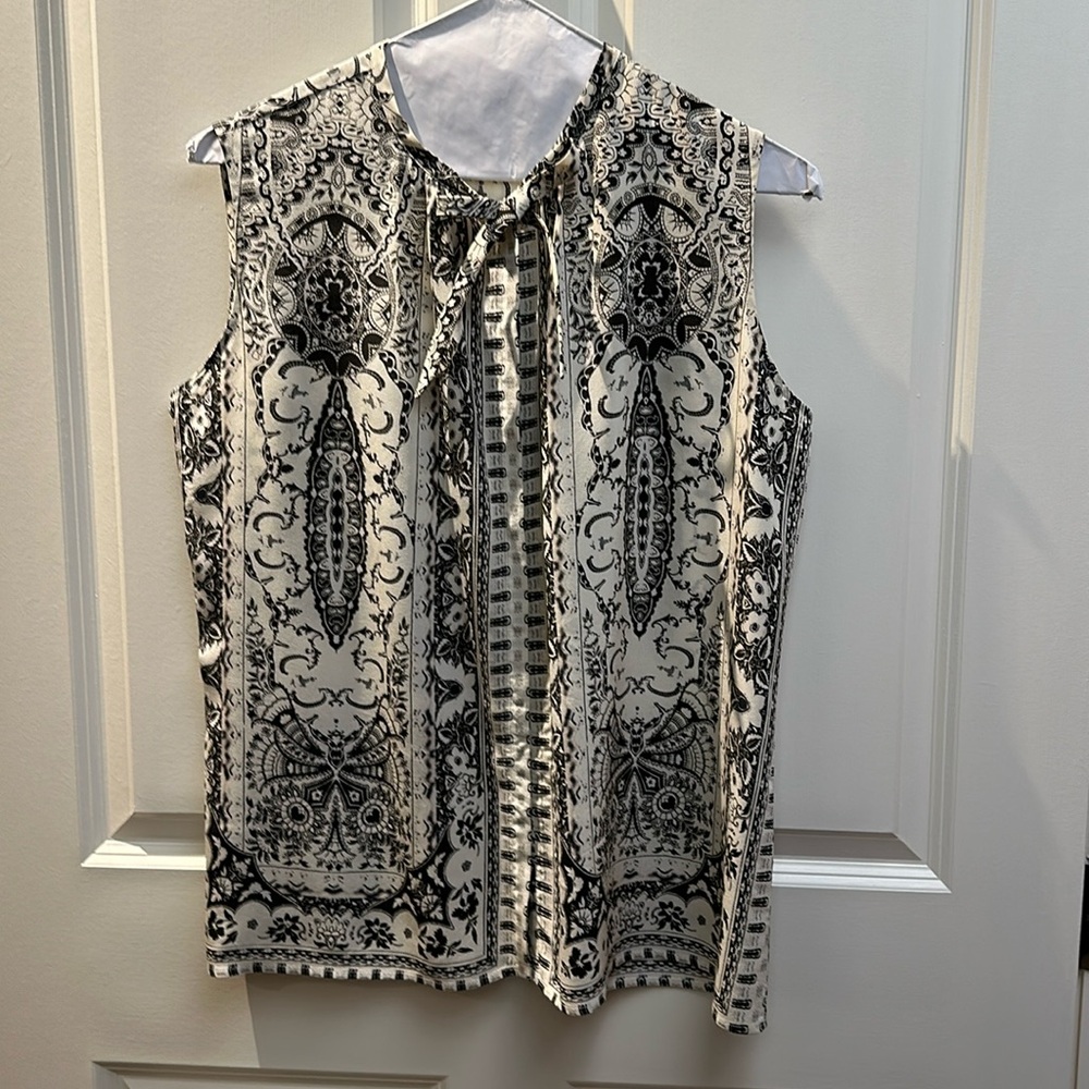 Etro Black/Ivory Ladies Sleeveless Blouse in size 46 (10 US) perfect condition